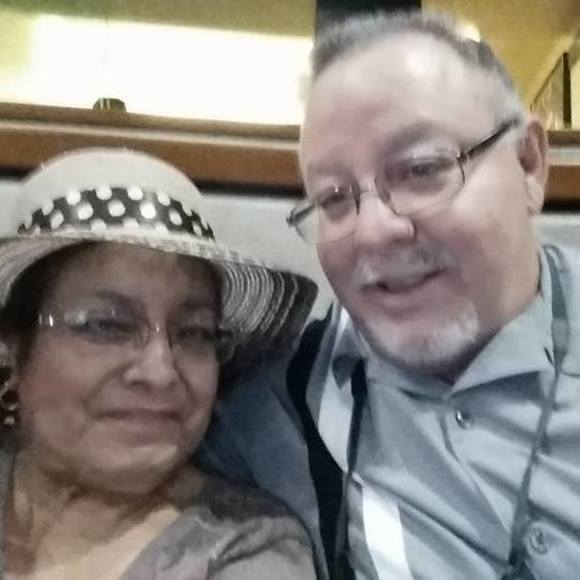 Meet your Posher, Lupe - Picture 1 of 1